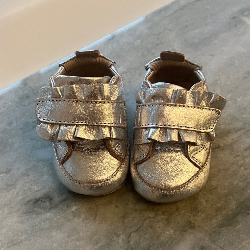 Old Soles Baby Girl's Silver Ruffle Velcro Sneakers 0-3 Months Size 1 Pre Walker